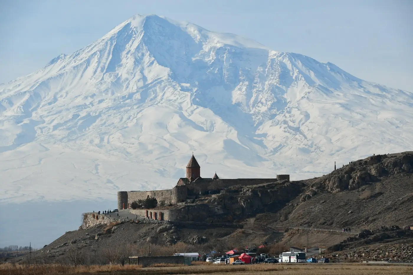 Монастырь Хор Вирап и гора Арарат