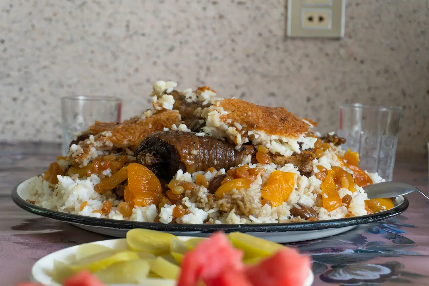 Плов с мясом и курагой